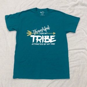 Gildan “Thankful For My Tribe Attracted By My Vibe” Women’s T-Shirt/ Size: M